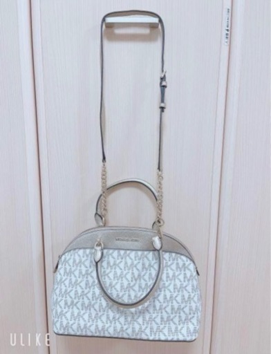 美品⭐︎マイケルコースショルダーバッグ