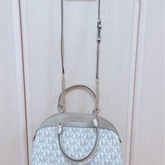 美品⭐︎マイケルコースショルダーバッグ