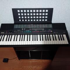 値下げ０円  ヤマハ YAMAHA 電子ピアノ楽器  下の棚は付きません。の画像