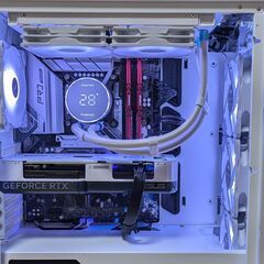 (沖縄在住で現金払いなら10000円割引)RTX4070＆Intel 16コアCPU搭載　オシャレで高性能なゲーミングPCの画像