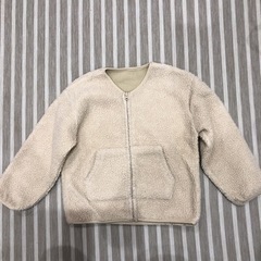 ノーカラーベージュフリースアウター☆130サイズ