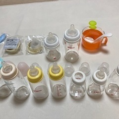 【取引中】哺乳瓶　離乳食調理器等まとめての画像