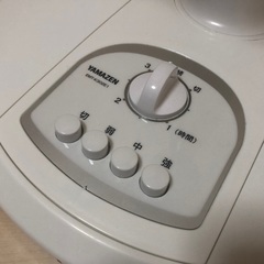 2022年製 ヤマゼン リビング扇風機 YMT-K302E1の画像