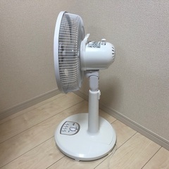 2022年製 ヤマゼン リビング扇風機 YMT-K302E1の画像