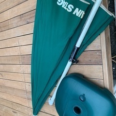 コールマンアルミロール・キャプテンスタッグ日除けセット
の画像