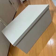 収納ボックスの画像