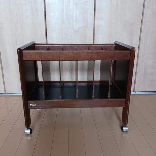 【 Karimoku 】 カリモク 『コロニアル』マガジンラック　　アンティーク レトロ 家具