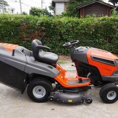 ■ハスクバーナ　ガーデントラクター　TC342　集草ボックス 乗用芝刈機の画像