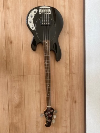 ベース　sterling