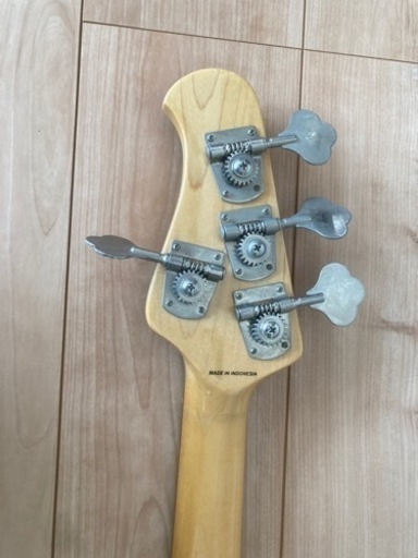 ベース　sterling