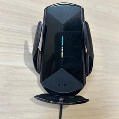 アーム自動開閉式エアコン吹き出し用スマホスタンド