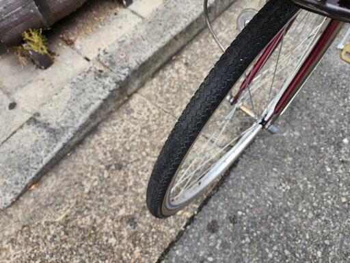 ママチャリ　自転車　２６インチ　ライト　付き　赤　配達可能