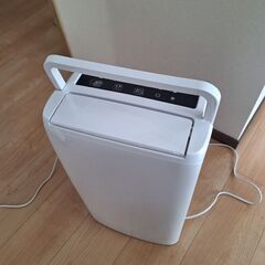 週末お値下げ‼　美品！　除湿機 