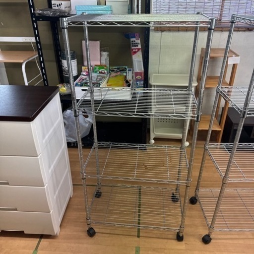 スチールラック　中サイズ　① キャスター付き　中古
