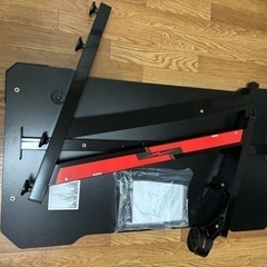 ゲーミングデスクの画像