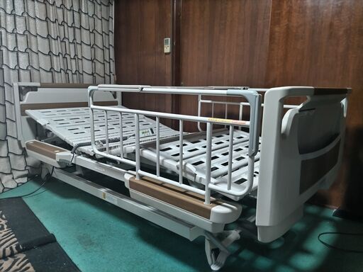 【中古】　介護ベッド　パラマウントベッド