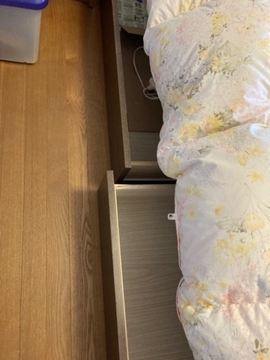 譲り先決まりました！家具 ベッド セミダブル　引き出し付き‼️