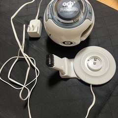 BLACK+DECKER orb2卓上掃除機の画像