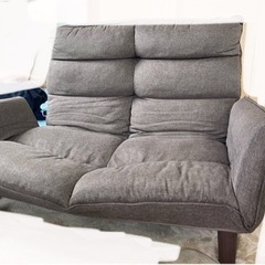 背もたれの高いソファー　綺麗　家具 ソファ 2人掛け　コンパクト