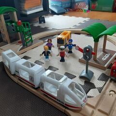 【値下げ】ブリオ木製レールオモチャBRIO33831の画像