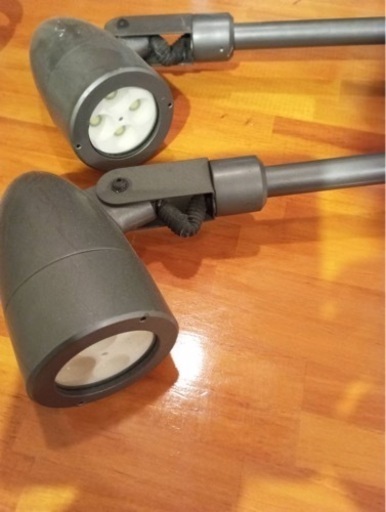 屋外用ライト　店舗用2つ