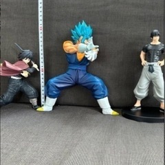 ドラゴンボール　鬼滅の刃　フィギュア3体