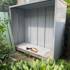 イナバ　物置　2️⃣収納庫 倉庫   収納家具 物置の画像