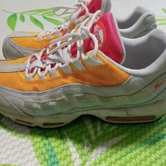 ✨NIKE✨エアマックス95 スニーカー 28cmの画像