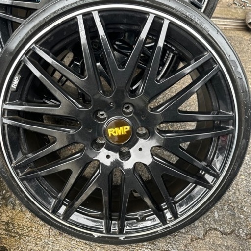 値下げです‼️20インチホイール車のパーツ タイヤ、ホイール