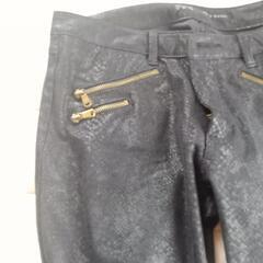 服/ファッション パンツの画像