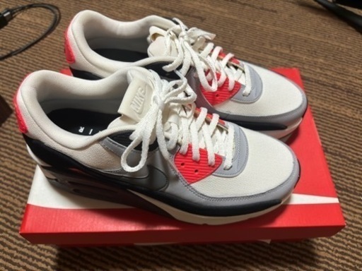 NIKE エアマックス90 LV8 NewJeansコラボ