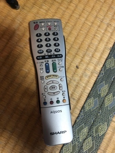 【終わりました】【値下げしました】20V シャープ　AQUOS 液晶カラーテレビ