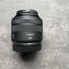 Canon RF24mm 1.8 macro  
