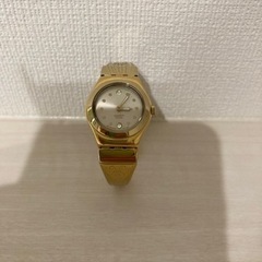 スウォッチ　レディース　バングルタイプ