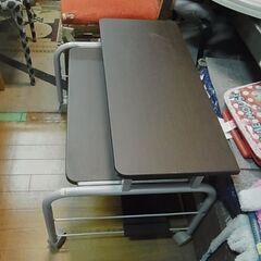 セール中につき、通常特価1,097円より半額の548円!　【26】ロータイプ　パソコンデスク　PCデスク　学習机　ワークデスク　座卓の画像