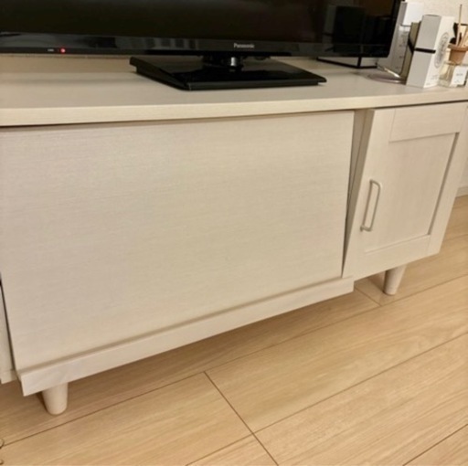 LOWYAテレビ台