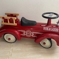 ARTABURG アルタバーグ HOOK & LADDER 消防車の画像