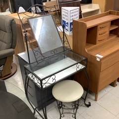 軽トラ無料貸出中！】一面ドレッサー アイアンフレーム ガラス チェア