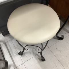 軽トラ無料貸出中！】一面ドレッサー アイアンフレーム ガラス チェア