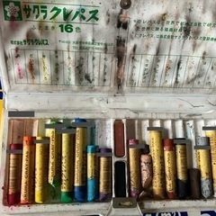 クレヨン　画用紙　2種類の画像