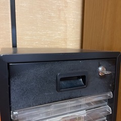 鍵付ボックスの画像