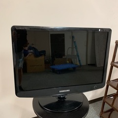 取引中！6/29まで！　パソコンのモニタのみ　14インチ