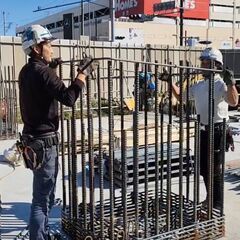 【株式会社上田鉄筋】将来のリーダー候補募集！稼ぎたい方歓迎！仕事の切れ目なしで安定収入！未経験でも始められる鉄筋工！の画像