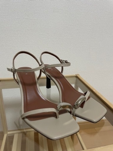 【新品未使用】ZARA/ハイヒールサンダル