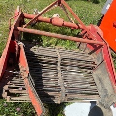 ニプロ 振動堀取り機 VG-1400ジャガイモ じゃがいも トラクター用 パーツ の画像