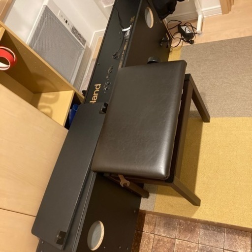 電子ピアノ Roland　