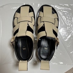 新品同様✨ ZARA ザラ グルカサンダル オフホワイトの画像