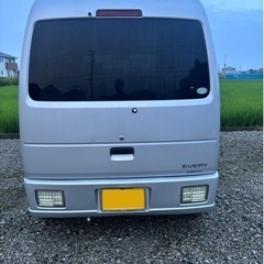 スズキエブリバン DA64vの画像