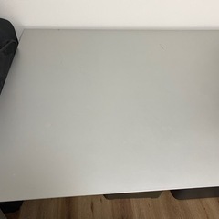 カッシーナixc ダイニングテーブル　定価35万の画像