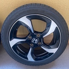 車のパーツ タイヤ、ホイールの画像